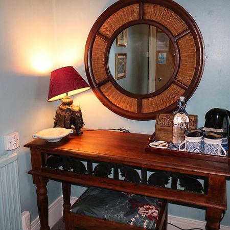 The Hillcroft - Boutique, Unique Hotel Торки Екстериор снимка