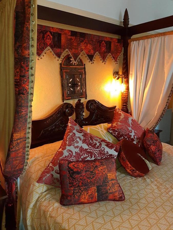 The Hillcroft - Boutique, Unique Hotel Торки Екстериор снимка